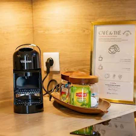 Le Cozy Oberkampf - T2 Renove - Versailles 7 Min - Hec 5 Min جوي-أون-جوساز